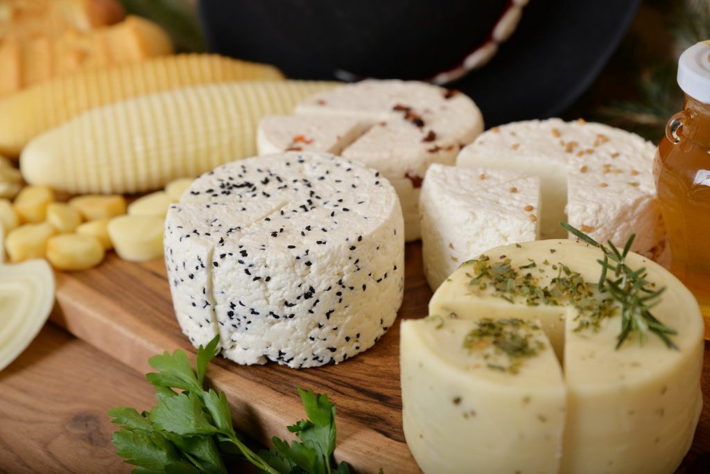 Polski eBazarek - Ser twardy z ziołami - 1