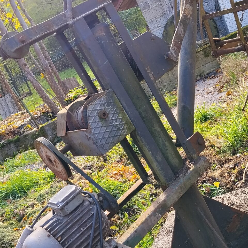 Polski eBazarek - Stacjonarny ładowacz obornika - 1