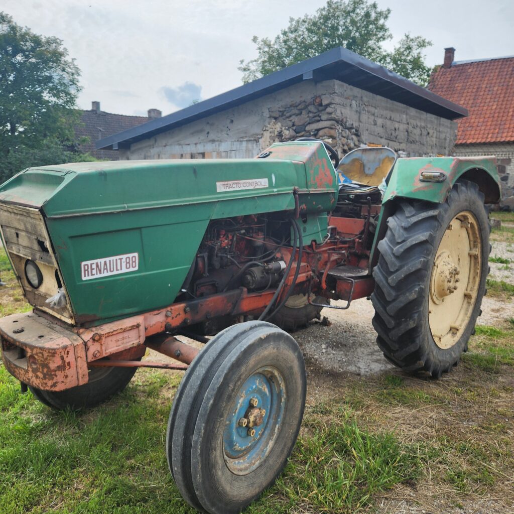 Polski eBazarek - Ciągnik RENAULT 88 – SPRZEDAM - 1